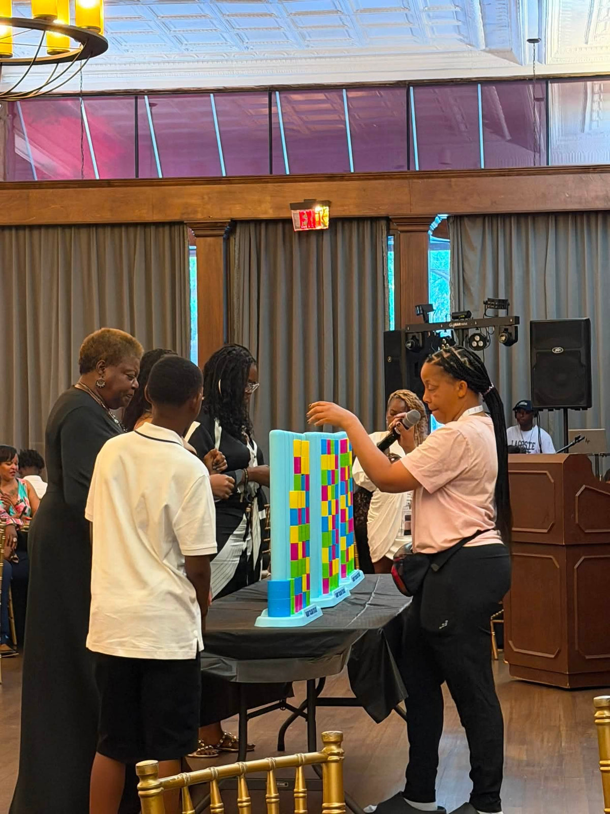 Games & Entertainment Service